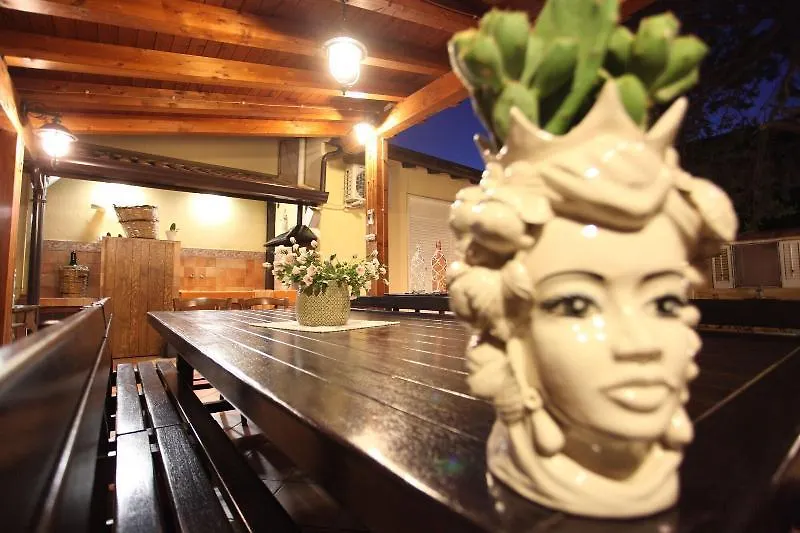 住宿加早餐酒店 B&B Villa Maiolica 圣莱昂