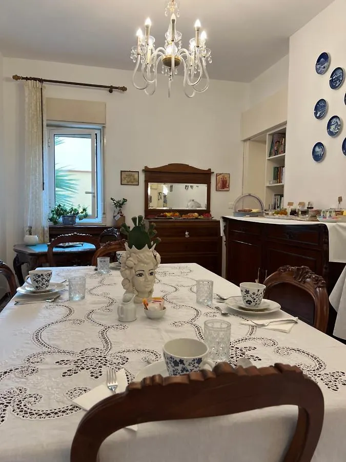 B&B Villa Maiolica 圣莱昂 住宿加早餐酒店