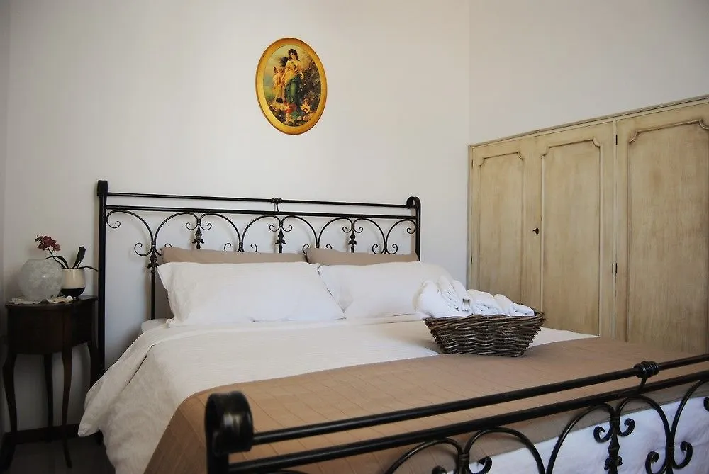 B&B Villa Maiolica 圣莱昂 3*,