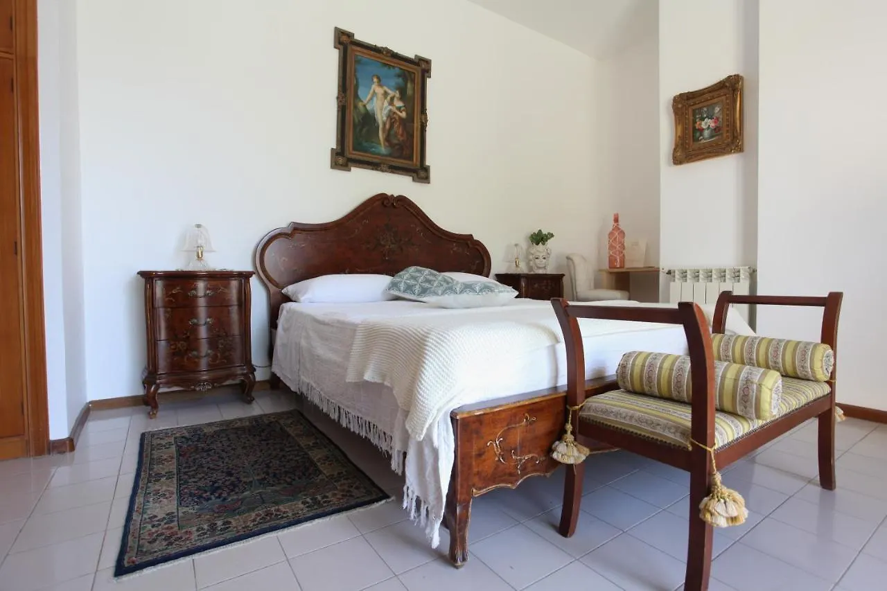 B&B Villa Maiolica 圣莱昂 意大利